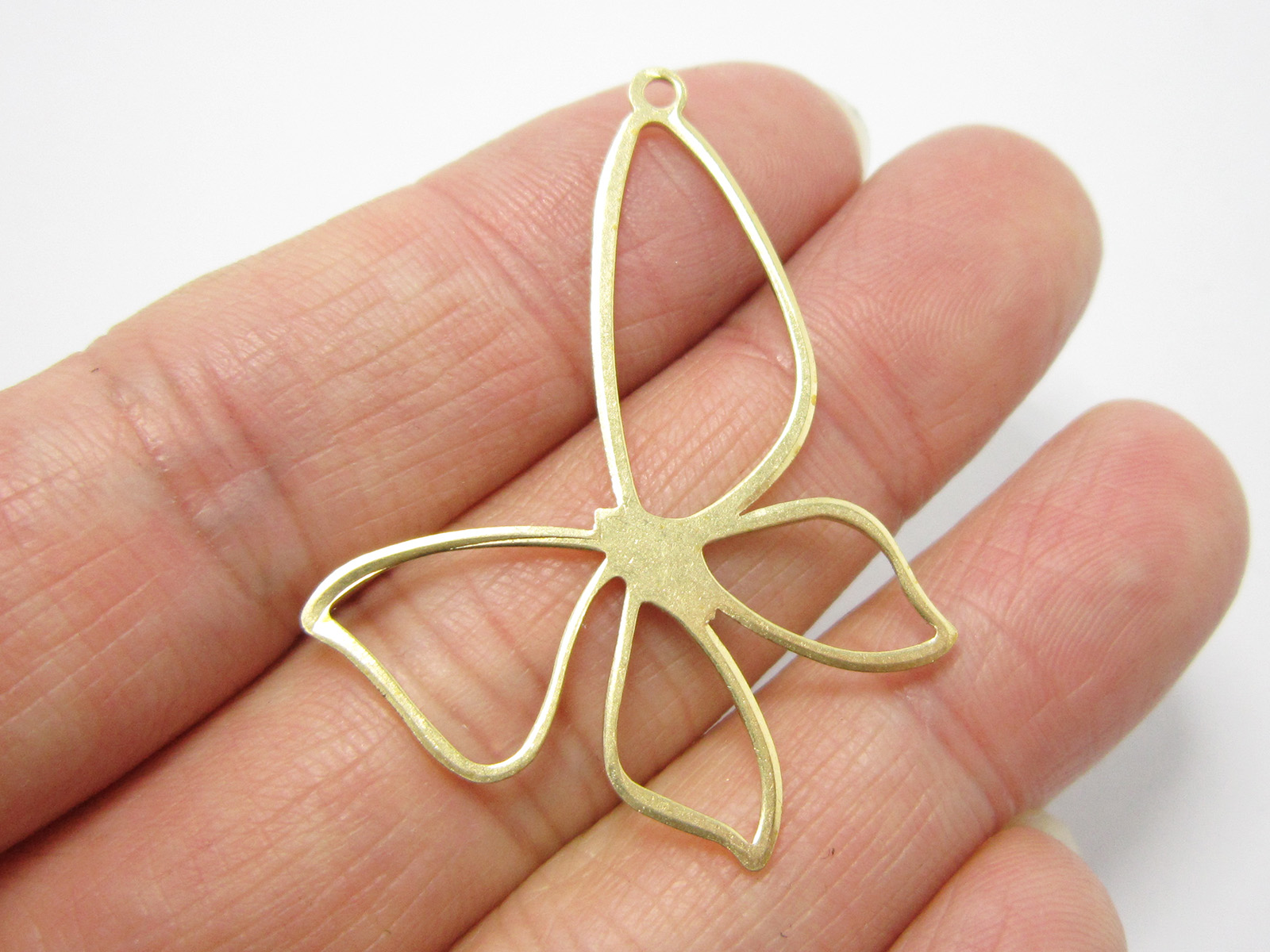 Butterfly Pendant Necklace - 20 قطعة من حليات الأقراط على