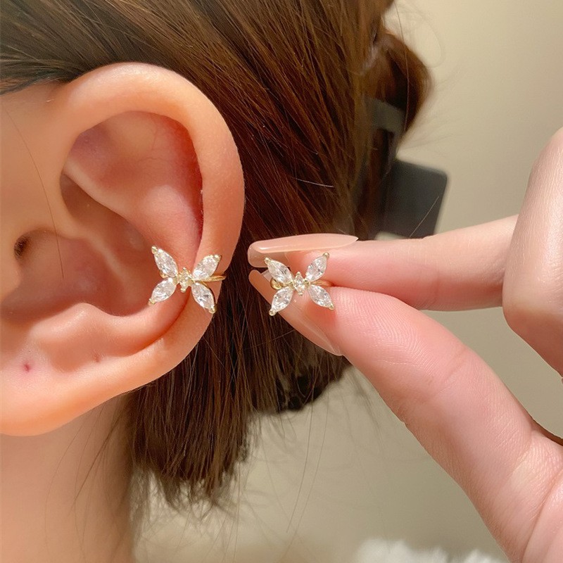 أقراط كورية كريستالية بمشبك لل - مراجعة Ear Cuff No Piercing وسعره