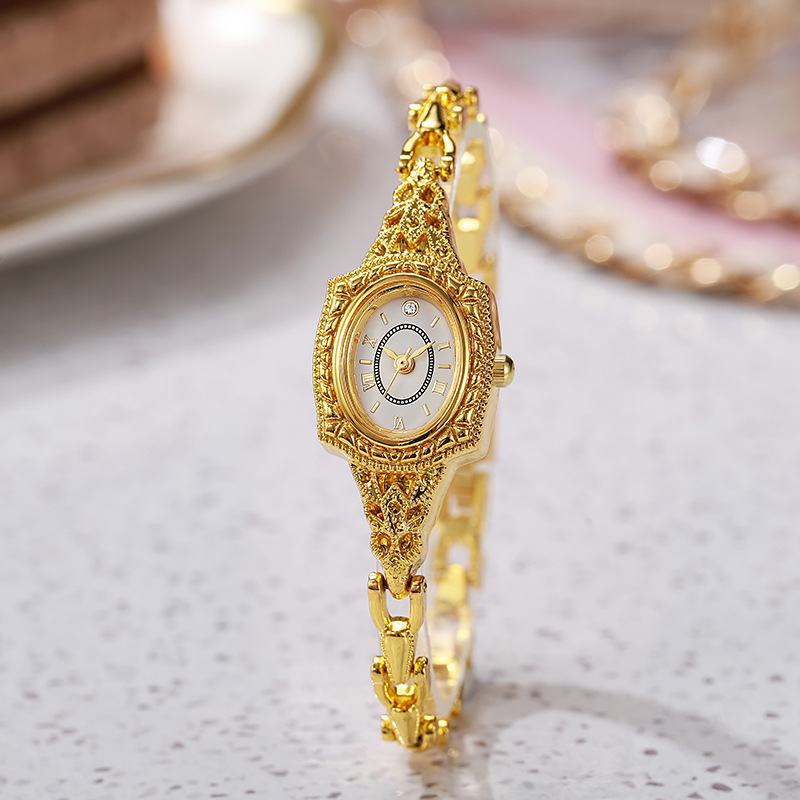 ساعة يد نسائية بتصميم برميلي ع - مراجعة Vintage Jewelry Watches Women وسعره